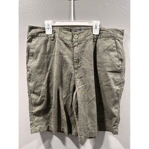 Valor Collective Mens Chino Shorts Size 34 Olive Green Geometric Print VW141005